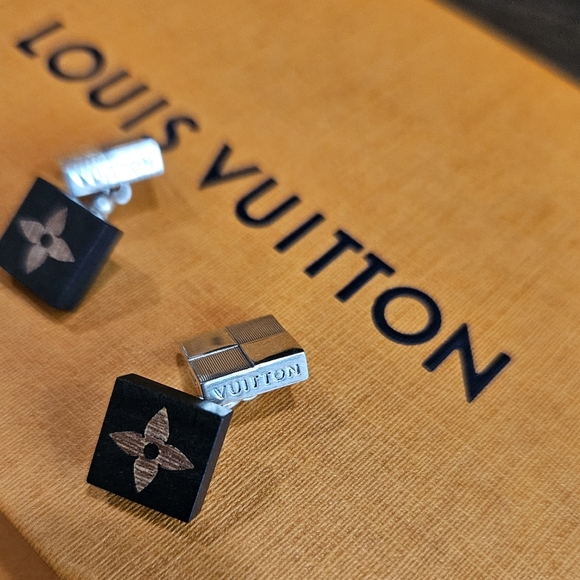 Louis Vuitton Damier Wood Monogram Cufflinks W/Box - Picture 3 of 16